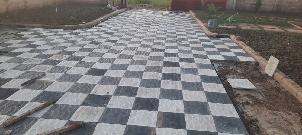 Bungalow — Courtyard Paving Stage