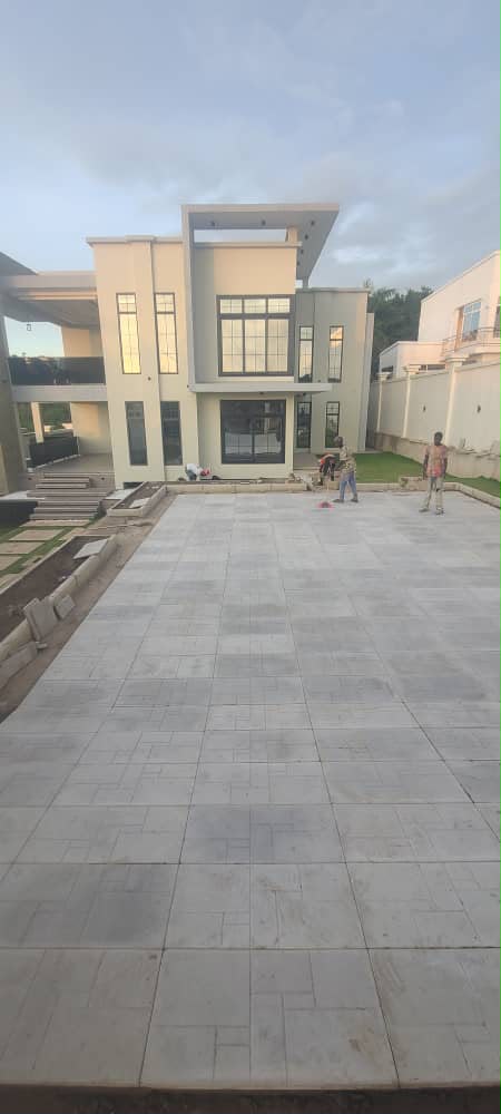 Modern Bungalow — Courtyard Finishing