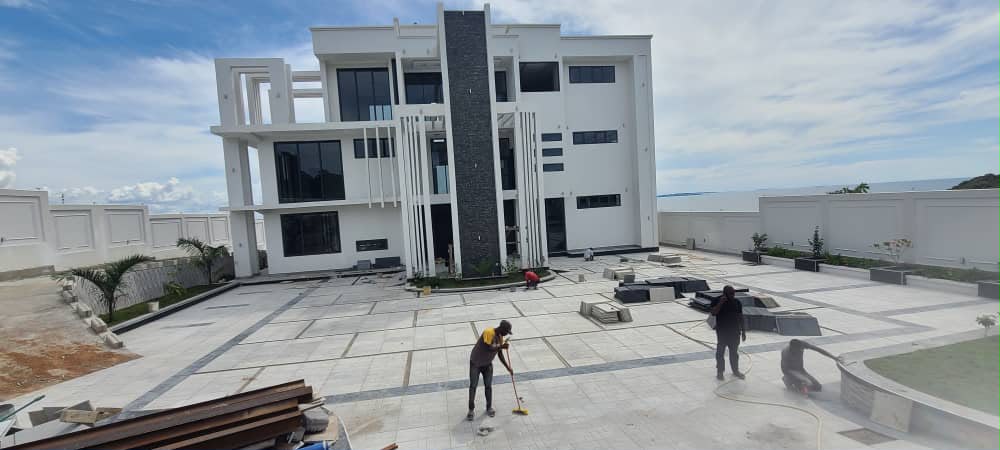 Waterfront Villa — Finishing & Landscaping