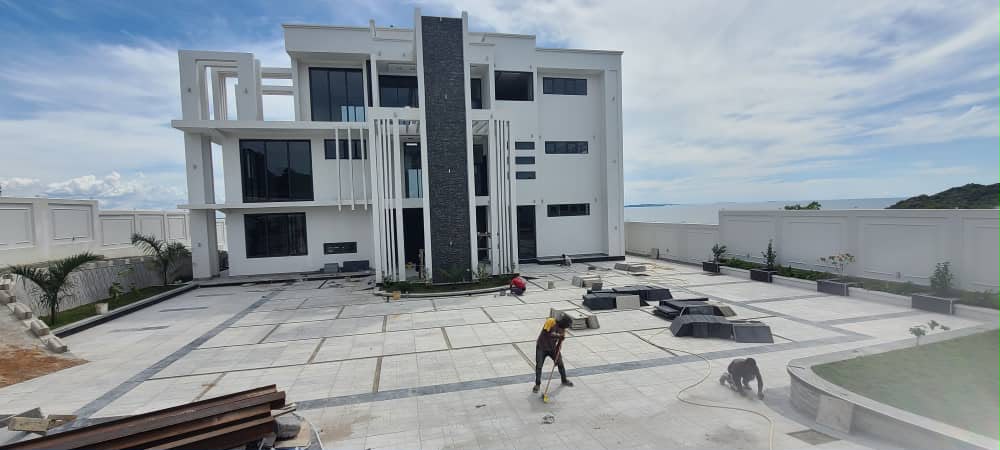 Waterfront Villa — Finishing & Landscaping