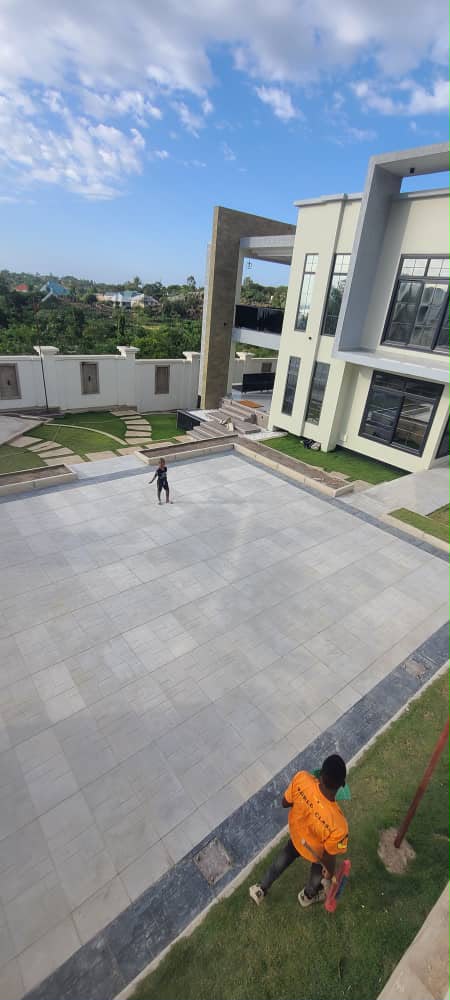 Waterfront Villa — Finishing & Landscaping
